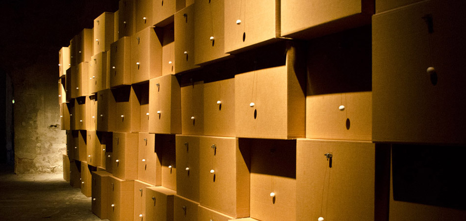 80 prepared dc-motors, cotton balls, cardboard boxes